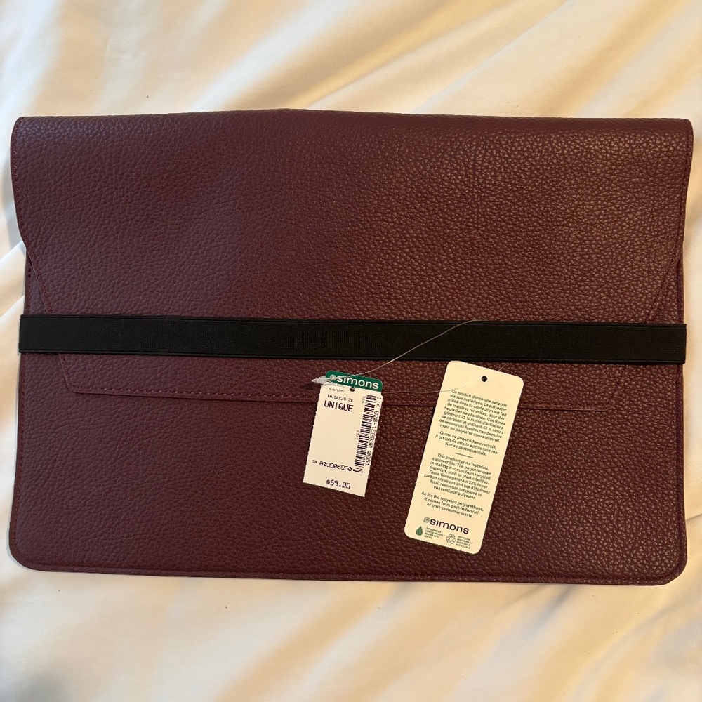 Simons laptop sleeve